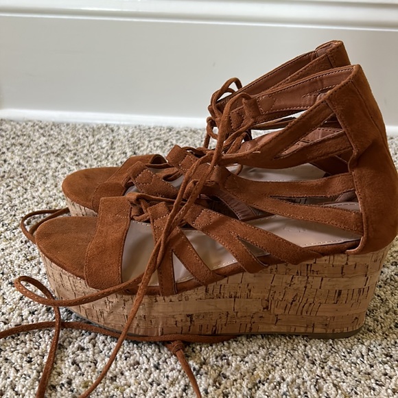 Charlotte Russe Gladiator Wedge Heels - Picture 2 of 4